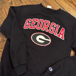 Champion Georgia sweatshirt. Size small. Classic design and style. Crewneck.